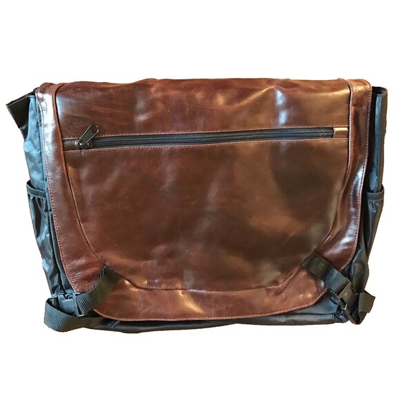 Messenger Shoulder Bag NWT Soft Crossbody Wilsons Brown Leather Black Nylon Case - Picture 1 of 3
